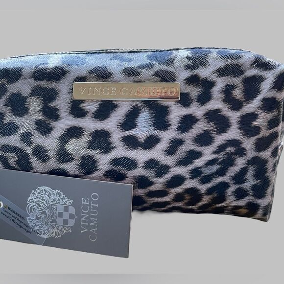 Vince Camuto Handbags - Vince Camuto Animal Print Makeup Toiletries Travel Bag NWT